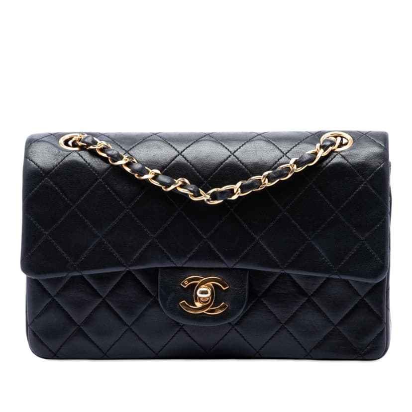 Chanel حقيبة صغيرة كلاسيكية من جلد الخروف ذات غطاء مزدوج