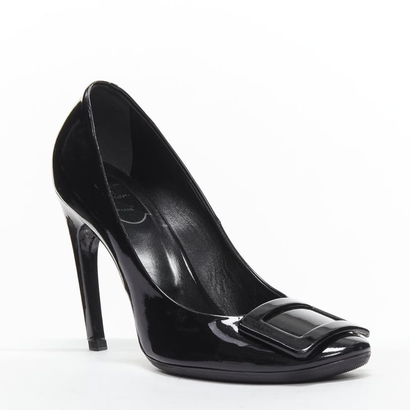 Roger Vivier Buckle Curved Pumps