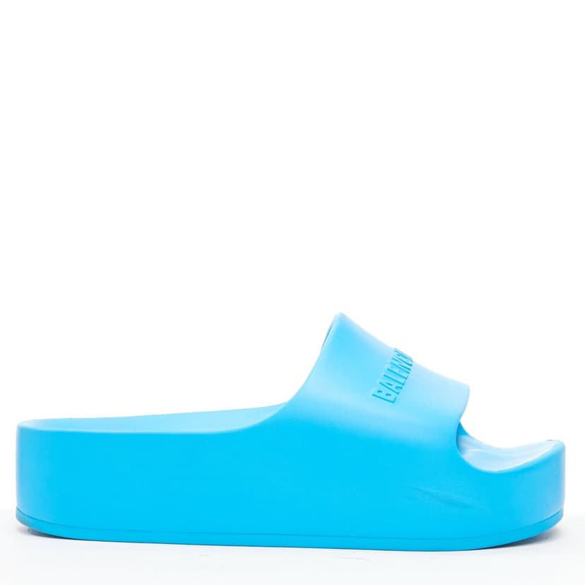Balenciaga كثرة الوحيدات