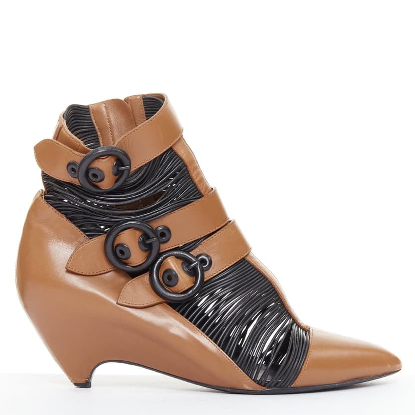 Balenciaga كعب عالي من الجلد البني