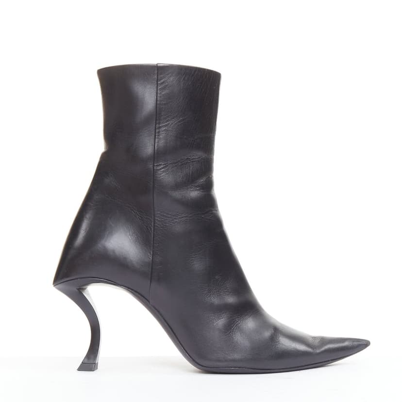 Balenciaga الساعة الرملية