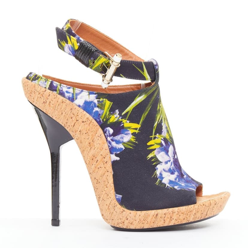 Givenchy كعب بنفسجي