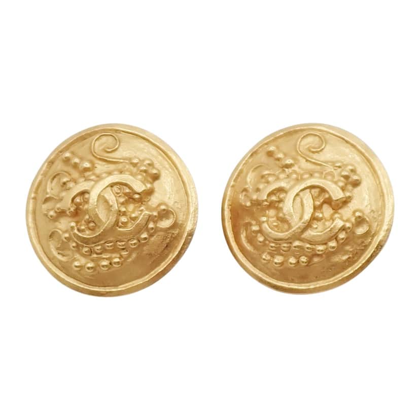 Chanel Vintage CC Round Button Clip-On Earrings Gold Good condition - Front View