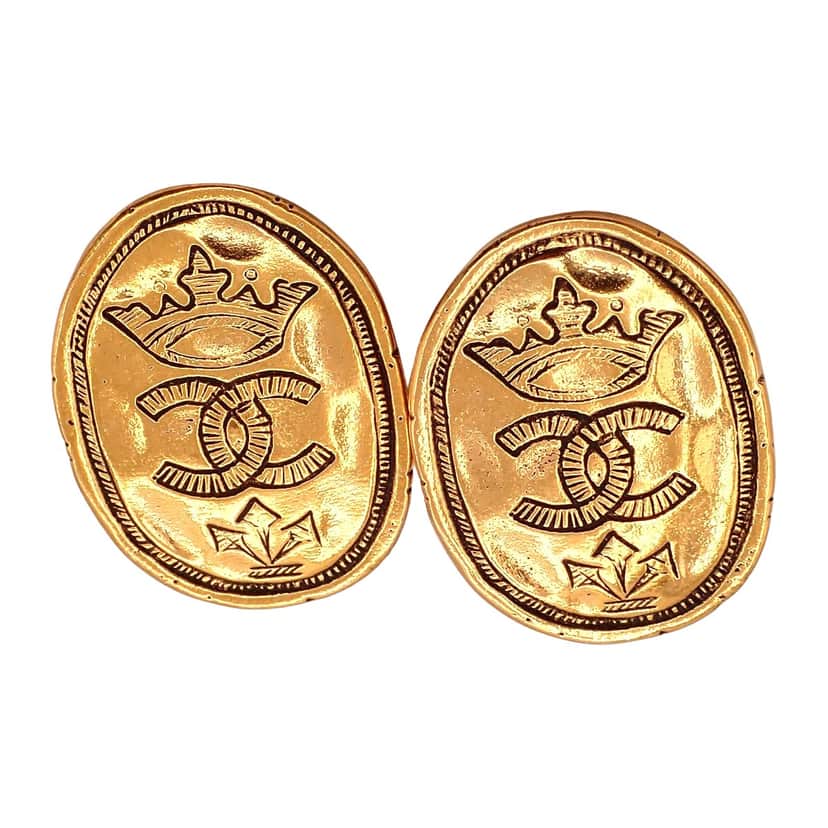 Chanel Vintage CC Crown Oval Plate Clip-On Earrings Gold Good condition - Front View