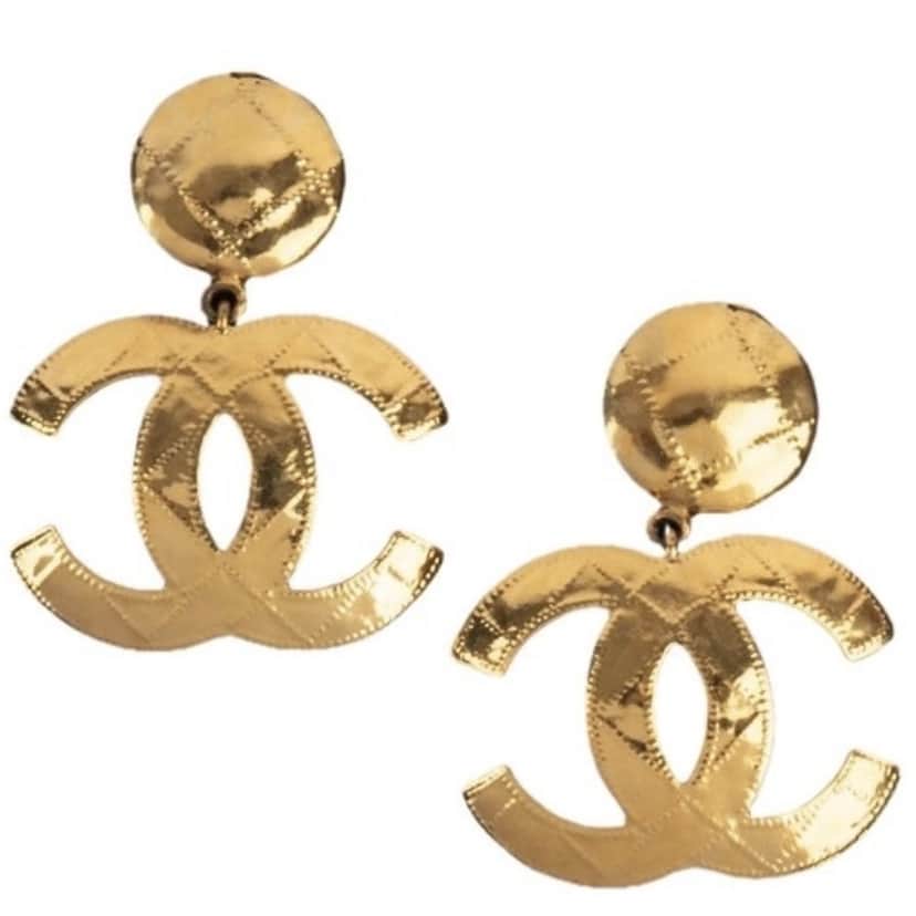 Chanel CC Clip-on Drop Earrings Gold Gold Good condition - Front View