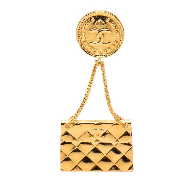 Chanel CC Gold Plated Quilted Flap Bag Medallion Brooch Gold Metal Very good condition - Front View
