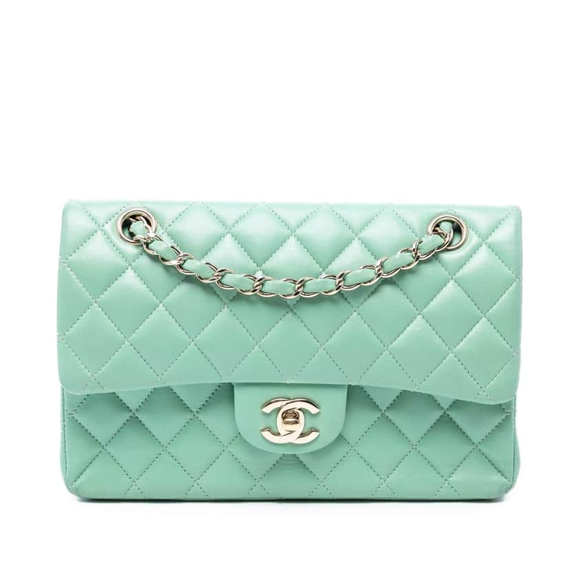 Chanel Small Classic Lambskin Double Flap Green Leather Very good condition - Front View