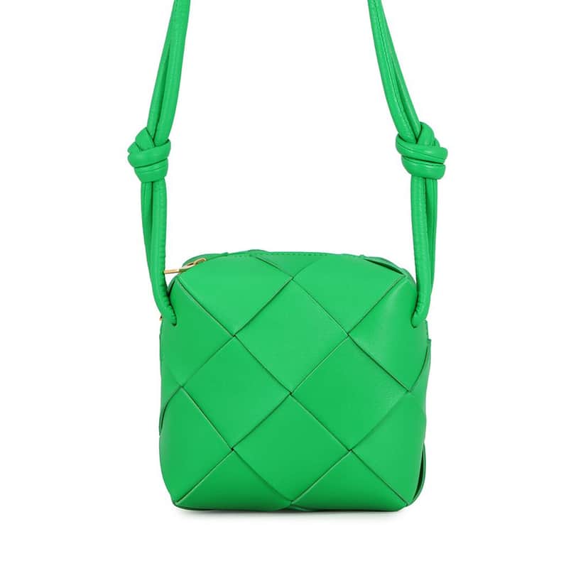 Bottega Veneta Mini Lambskin Intreccio Cassette Camera Bag Green Leather Very good condition - Front View