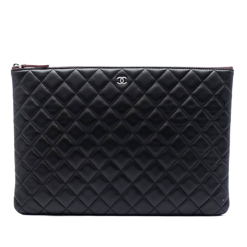 Chanel Large Quilted Lambskin O Case Clutch Black Leather Never worn, with tag - Front View