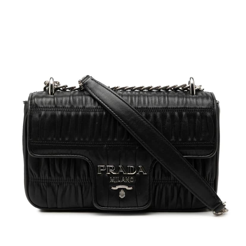 Prada Nappa Gaufre Chain Flap Black Leather Very good condition - Front View