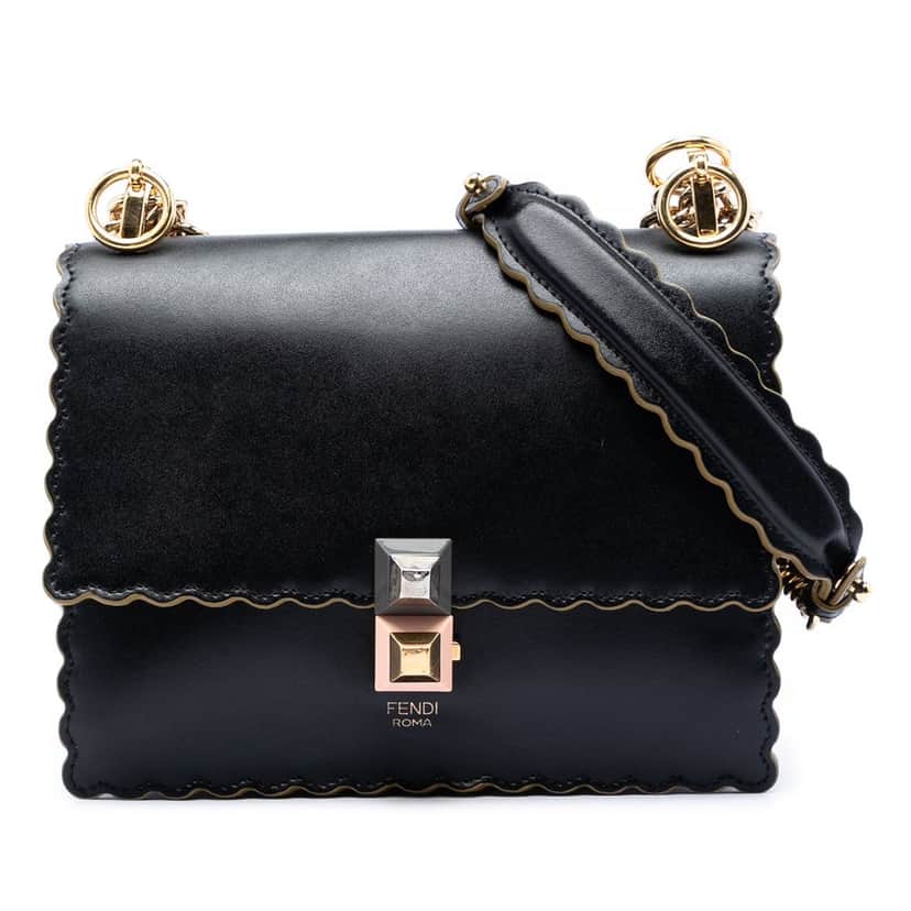 Fendi Small Scalloped Leather Kan I Crossbody Black Leather Very good condition - Front View