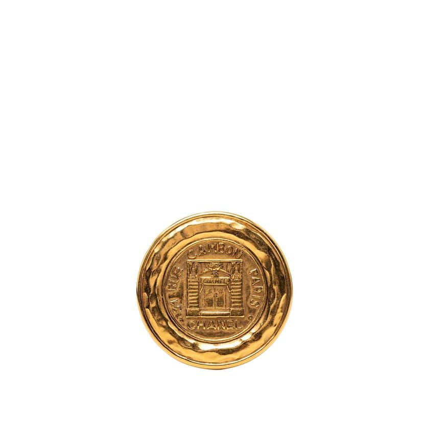 Chanel Gold Plated 31 Rue Cambon Round Brooch Gold Metal Never worn, with tag - Front View