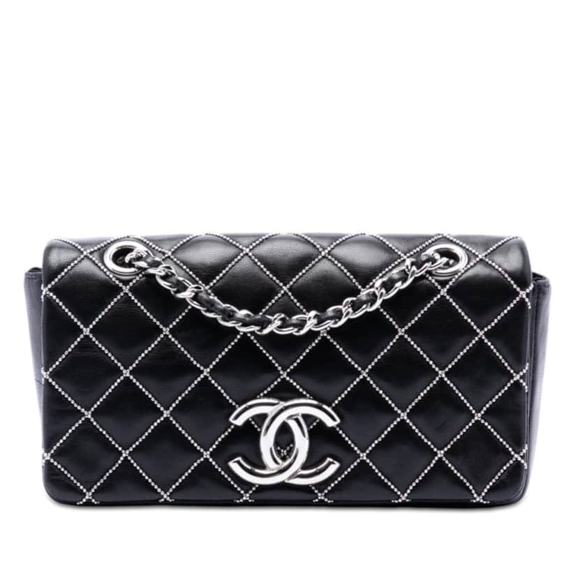 Chanel Mini CC Quilted Lambskin Beaded Full Flap Black Leather Very good condition - Front View