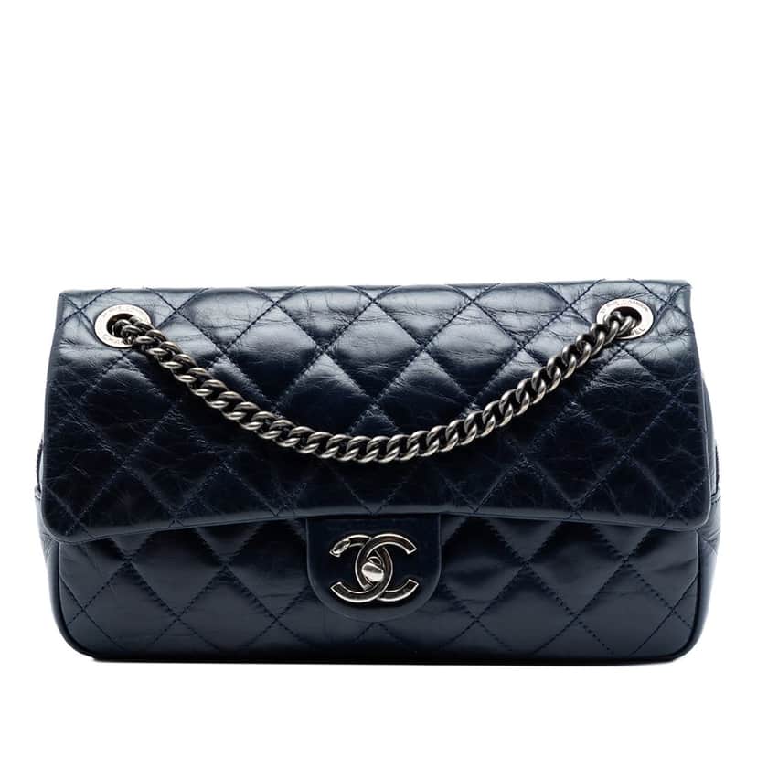 Chanel Medium Quilted Glazed Calfskin Duo Color Flap Blue Leather Very good condition - Front View