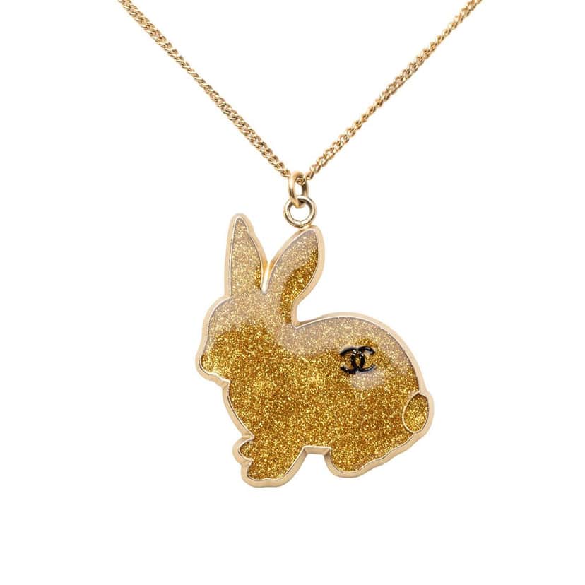 Chanel CC Gold Plated Resin Rabbit Pendant Necklace Gold Metal Very good condition - Front View