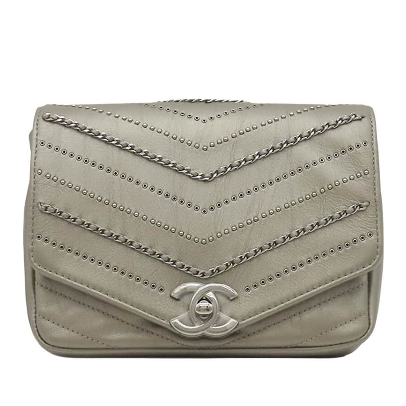 Chanel Small Chevron Calfskin Embellished Data Center Envelope Flap Silver Leather Very good condition - Front View