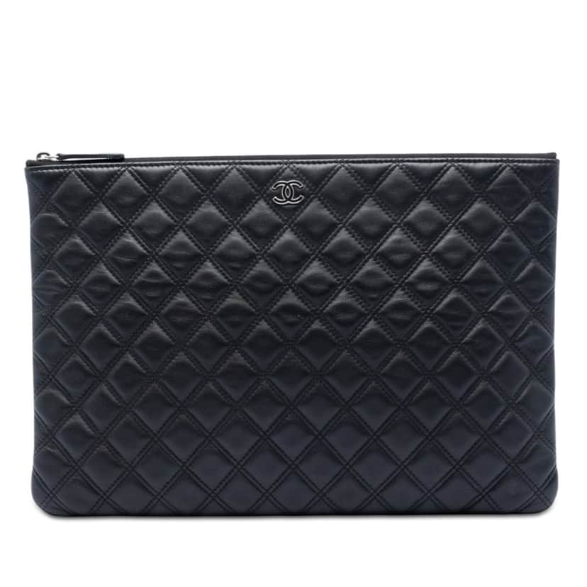 Chanel Large Quilted Lambskin Double Stitch O Case Clutch Black Leather Very good condition - Front View