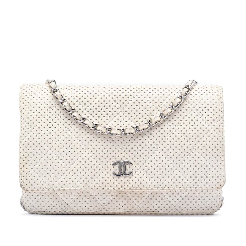 Chanel CC Quilted Perforated Lambskin Wallet On Chain White Leather Very good condition - Front View
