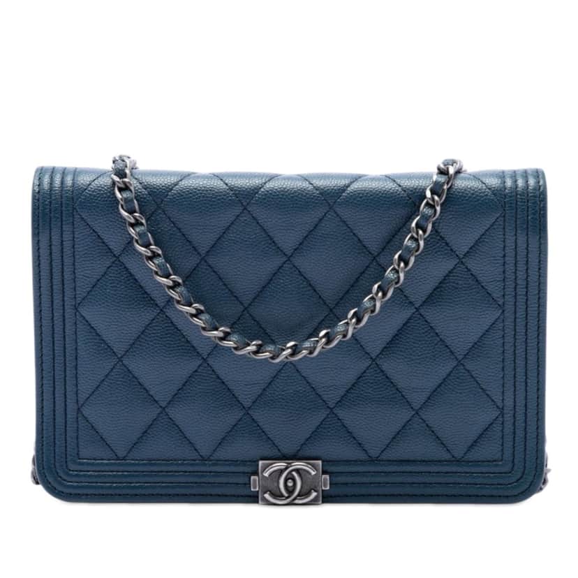Chanel Quilted Caviar Boy Wallet on Chain Blue Leather Very good condition - Front View