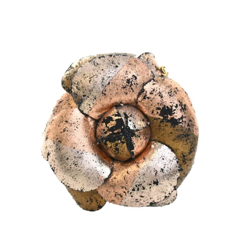 Chanel CC Metallic Canvas Camellia Brooch Pink Very good condition - Front View