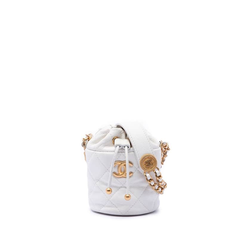 Chanel Mini Quilted Caviar Twist Your Buttons Drawstring Bucket Bag White Leather Very good condition - Front View