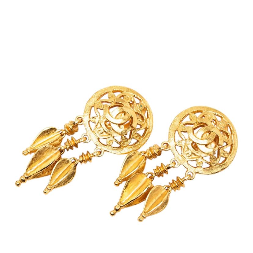 Chanel CC Gold Plated Filigree Fringe Drop Clip On Earrings Gold Metal Very good condition - Front View