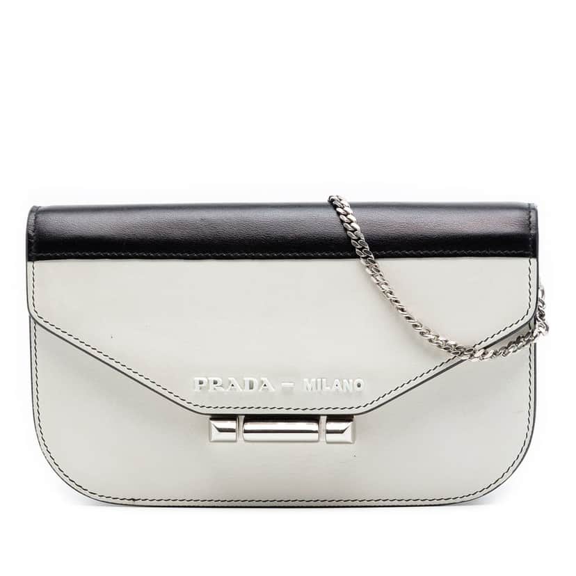 Prada City Calf Sybille Flap Chain Crossbody White Leather Very good condition - Front View
