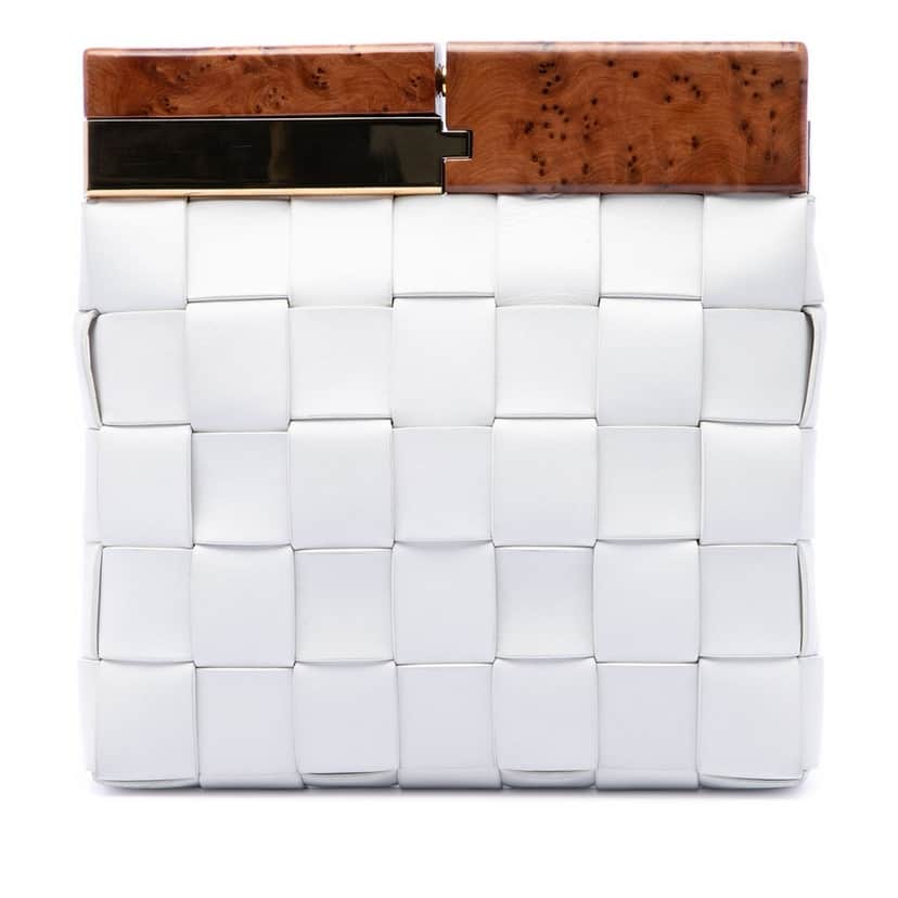 Bottega Veneta Lambskin Maxi Intrecciato The Snap Clutch White Leather Very good condition - Front View