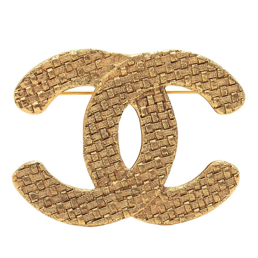 Chanel CC Gold Plated Quilted Diamond Brooch Gold Metal Very good condition - Front View