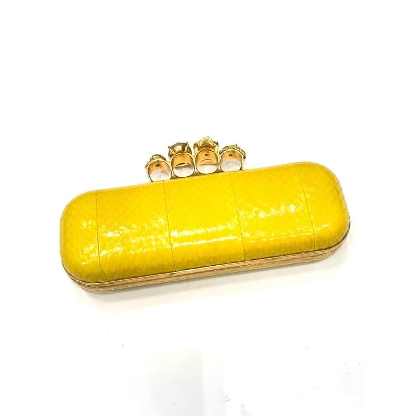 Alexander McQueen Alexander McQueen Yellow Snakeskin Skull Clutch pre-owned Yellow Leather Good condition - Front View