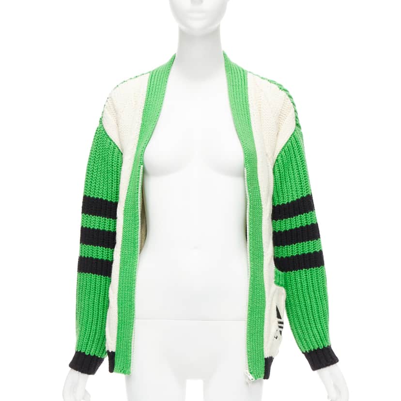 Gucci Logo Varsity Cardigan Green Wool Never worn - Front View