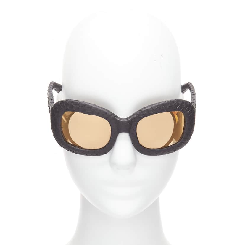 Linda Farrow Scaled Gold Sunglasses Black Very good condition - Front View