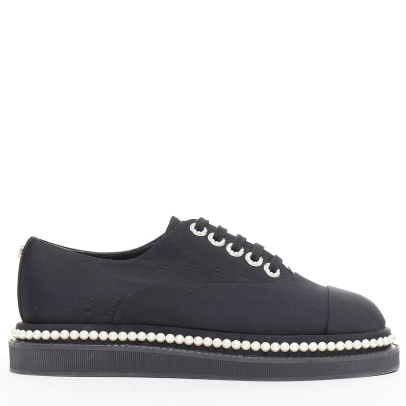 Chanel Pearl Trim Oxfords Black Very good condition - Front View