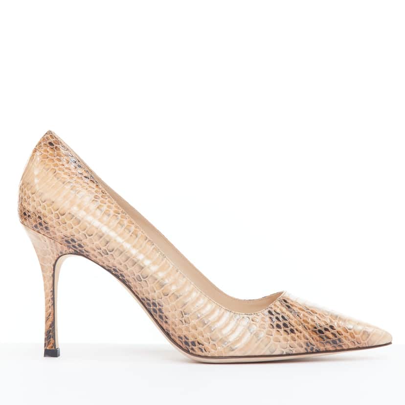 Manolo Blahnik Scaled Slim Pumps Beige Leather Never worn - Front View