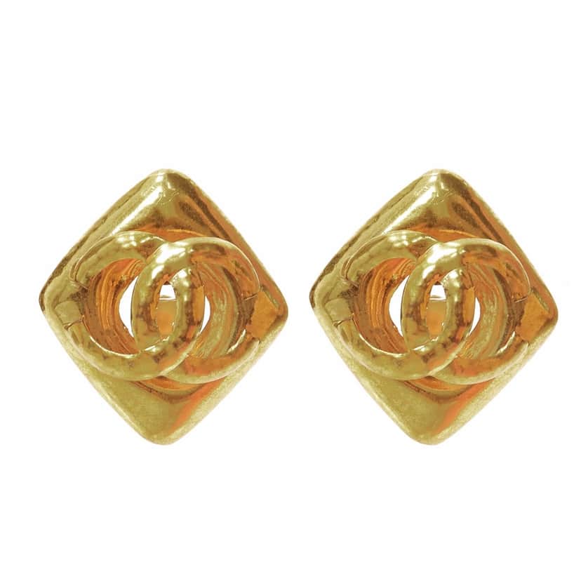 Chanel Hammered Coin Earrings Gold Metal Good condition - Front View