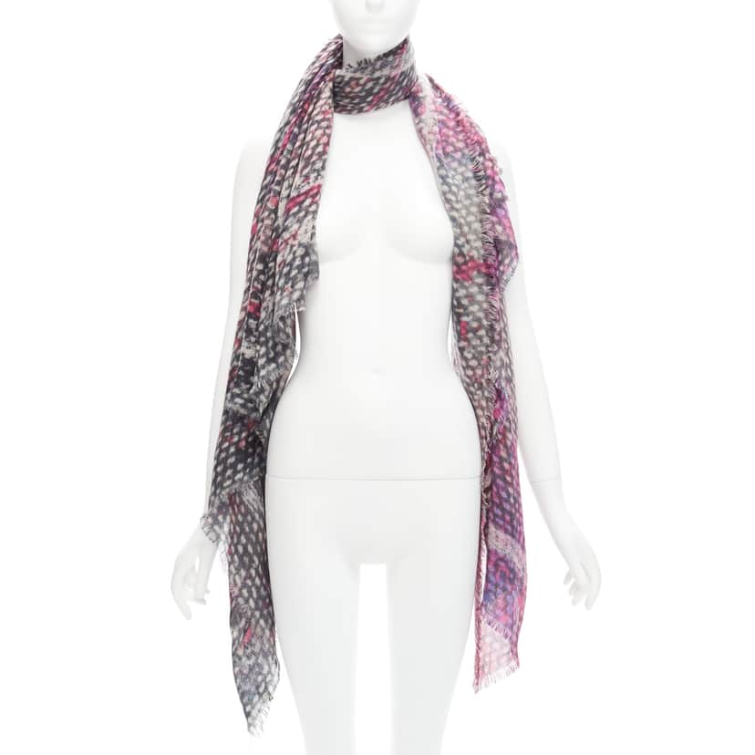 Chanel Oversized Tweed Scarf Purple Cashmere Never worn - Front View