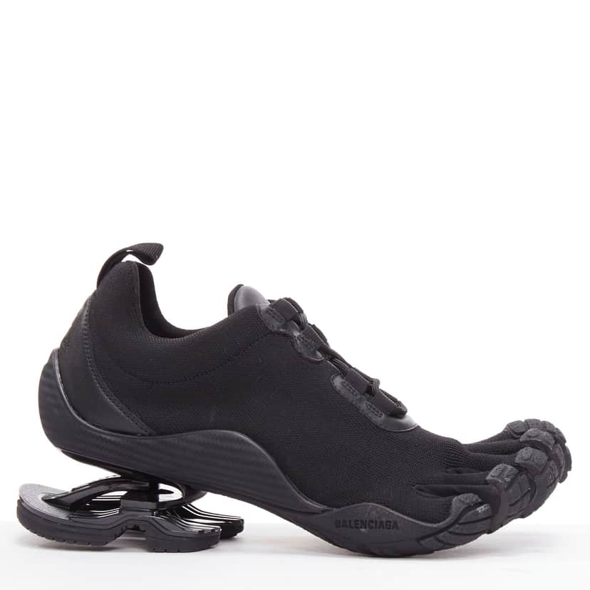 Balenciaga Vibram Toe Sneakers Black Very good condition - Front View