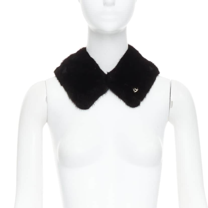 Louis Vuitton Mink Logo Scarf Brown Fur Very good condition - Front View