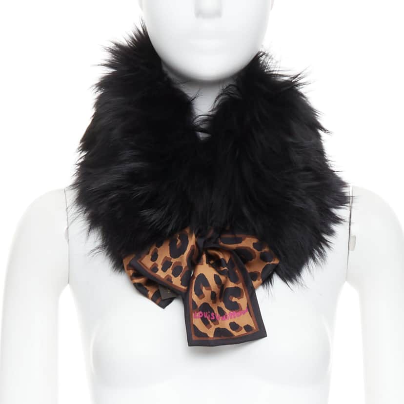Louis Vuitton Graffiti Collar Scarf Black Fur Very good condition - Front View