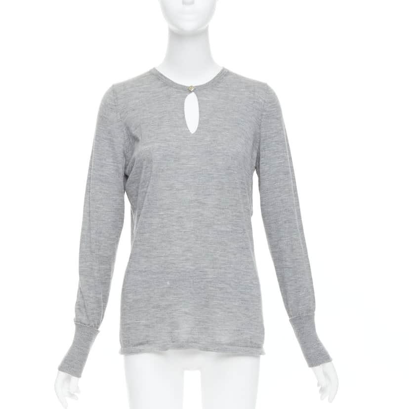 Chanel Camellia Button Sweater Grey Cashmere Very good condition - Front View