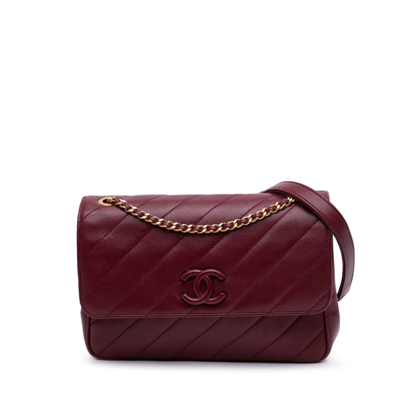 Chanel Diagonal Quilted Lambskin CC Signature Flap Red Leather Good condition - Front View