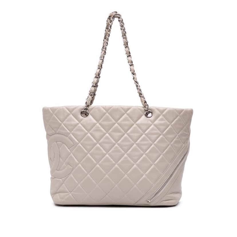 Chanel Large Quilted Aged Calfskin Cotton Club Tote White Leather Good condition - Front View