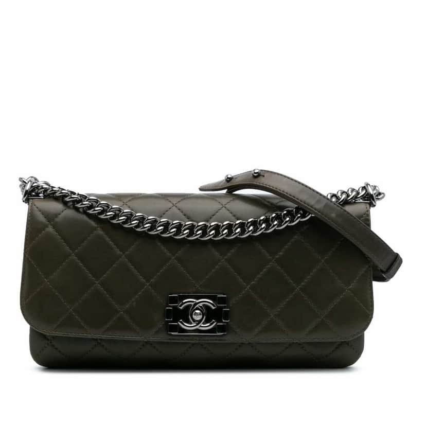 Chanel Quilted Lambskin Soft Boy Flap Brown Leather Good condition - Front View