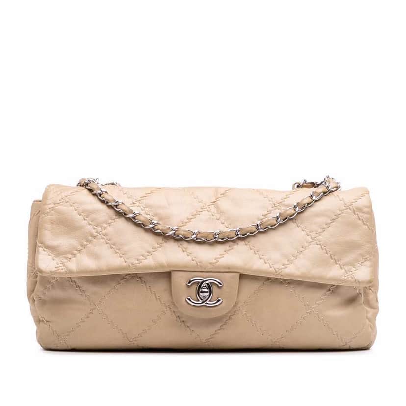 Chanel Quilted Lambskin Ultimate Stitch Flap Brown Leather Good condition - Front View