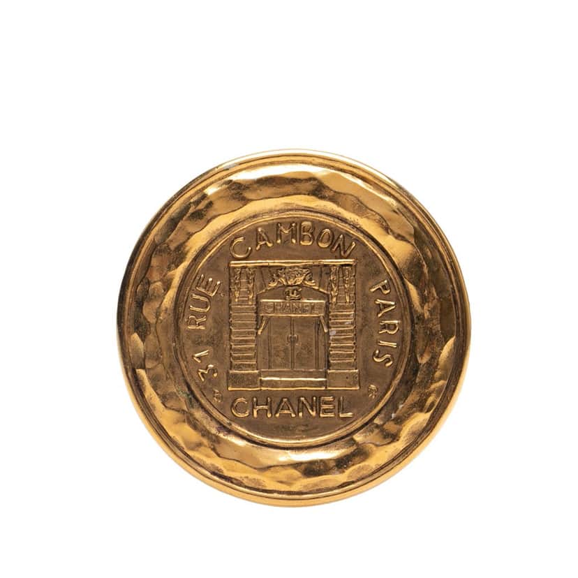 Chanel Gold Plated 31 Rue Cambon Round Brooch Gold Metal Good condition - Front View