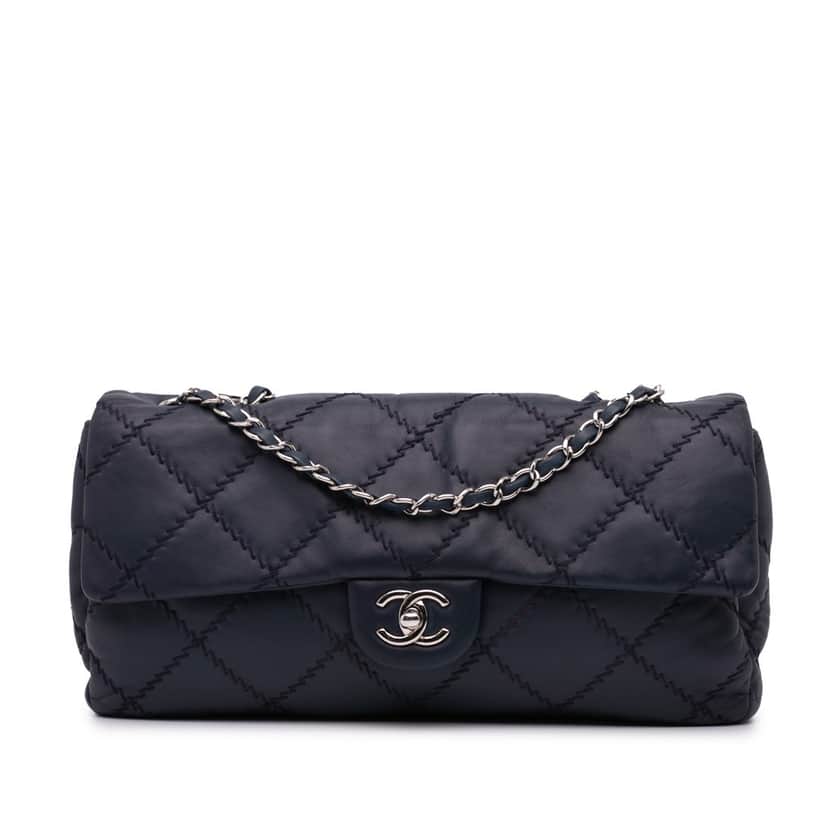 Chanel Quilted Lambskin Ultimate Stitch Flap Blue Leather Good condition - Front View
