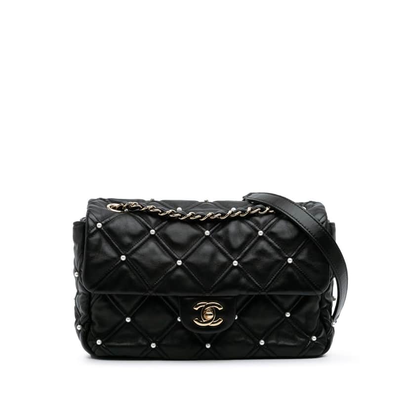 Chanel Medium Quilted Lambskin Pearl Studs Flap Black Leather Good condition - Front View