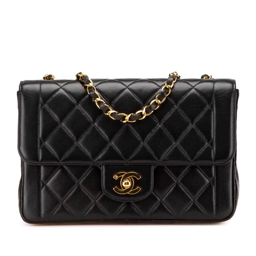 Chanel Medium CC Quilted Lambskin Border Single Flap Black Leather Good condition - Front View