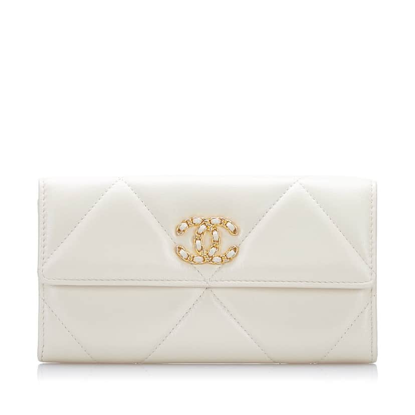 Chanel 19 Flap Continental Wallet White Leather Fair condition - Front View