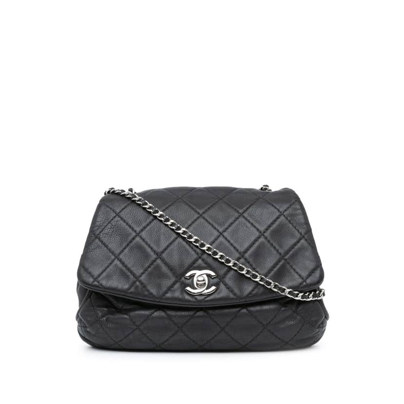 Chanel Quilted Calfskin Curvy Flap Black Leather Good condition - Front View